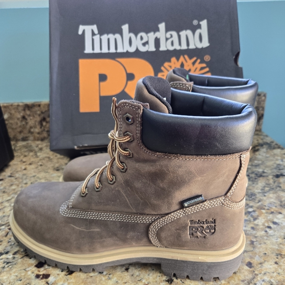 New In Box Timberland Brown Women's Boots Size 10 Wide - Picture 8 of 10